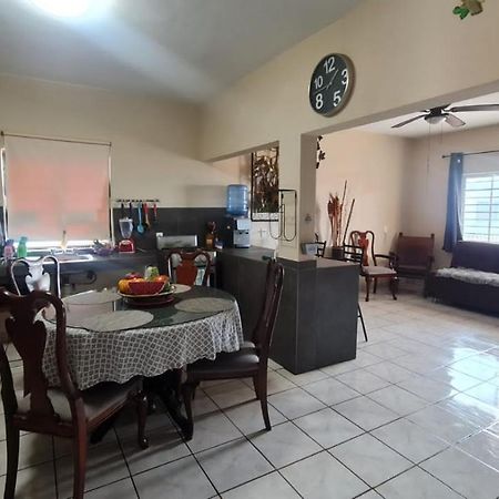 マサトランCasa A Pie De Playa Isla De La Piedraアパートメント エクステリア 写真