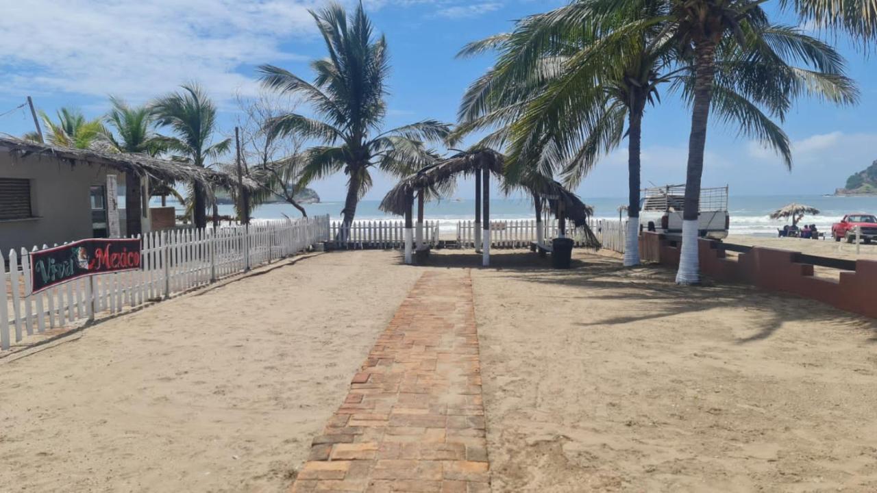 マサトランCasa A Pie De Playa Isla De La Piedraアパートメント エクステリア 写真