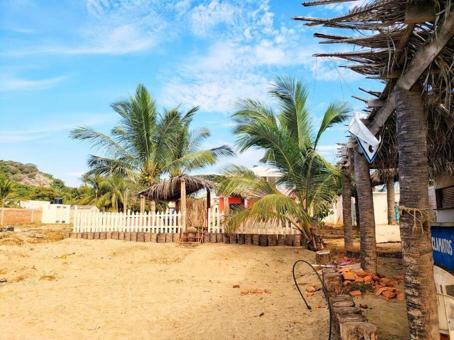 マサトランCasa A Pie De Playa Isla De La Piedraアパートメント エクステリア 写真